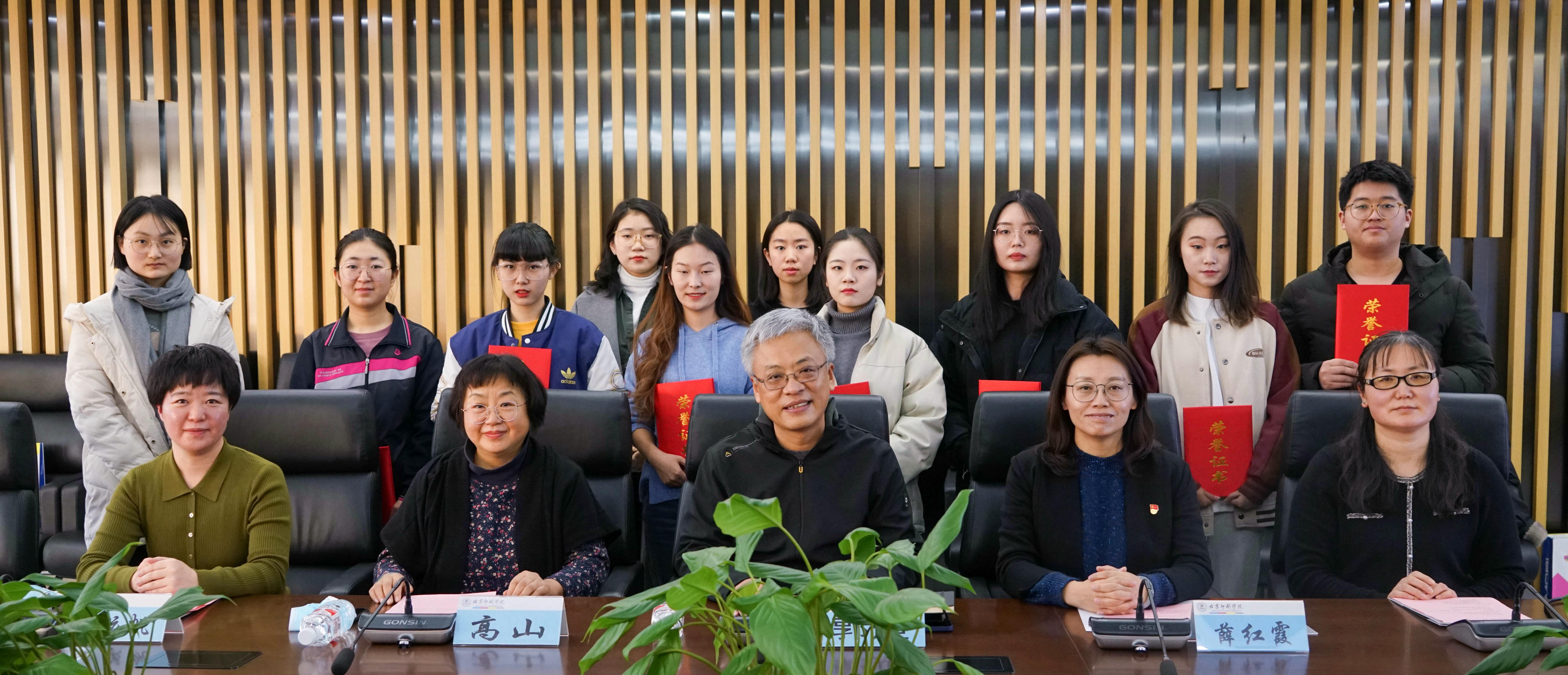 3ef53d87d82e4c84a56137dfedd59357.jpg 3ef53d87d82e4c84a56137dfedd59357.jpg